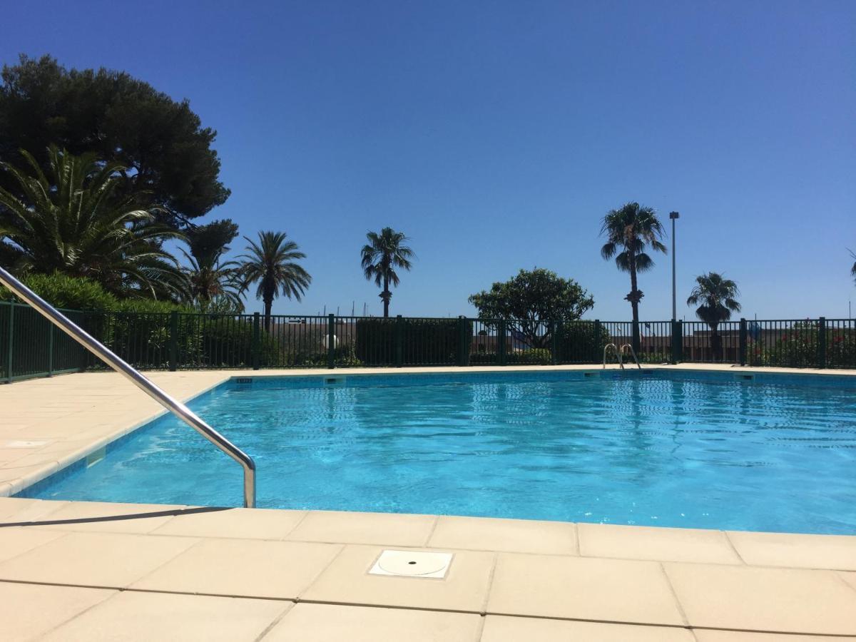 Studio 127, Vue Mer Et Piscine, Port Santa Lucia Saint-Raphael  Luaran gambar