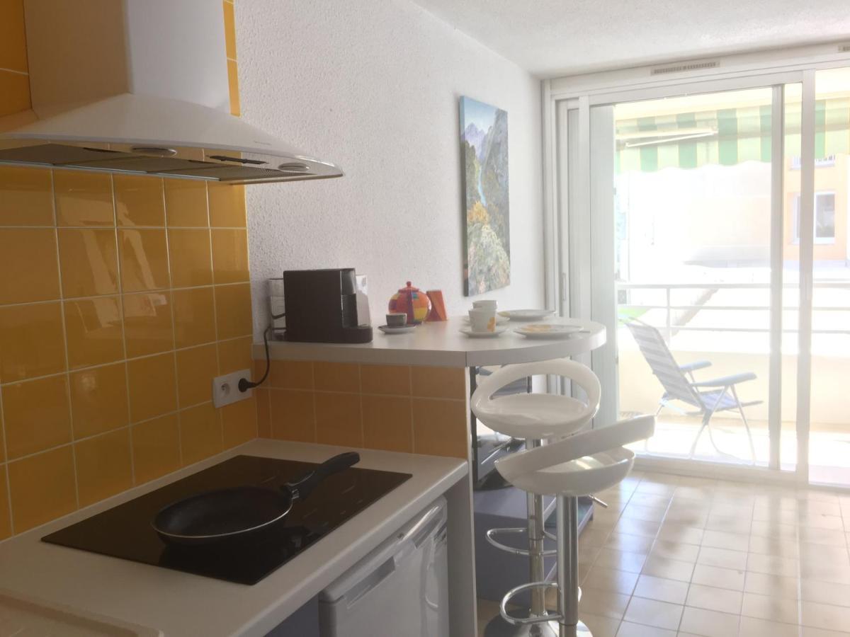 Studio 127, Vue Mer Et Piscine, Port Santa Lucia Saint-Raphael  Luaran gambar