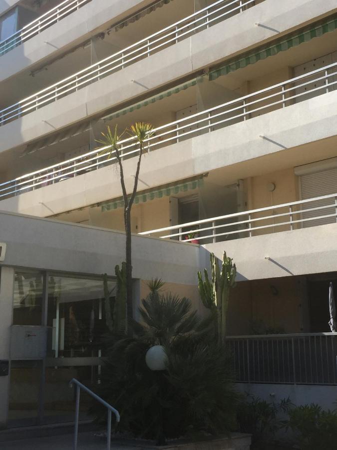 Studio 127, Vue Mer Et Piscine, Port Santa Lucia Saint-Raphael  Luaran gambar